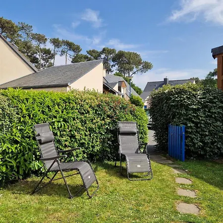 With Shared Pool, Vakantiehuis